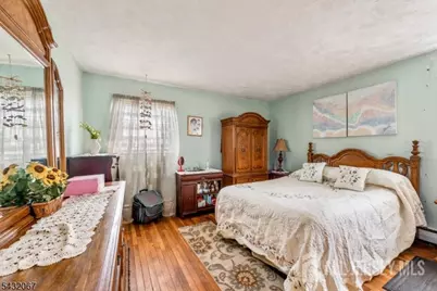 34 Glenwood Terrace, Woodbridge Township, NJ 08863 - Photo 6