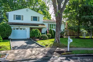4 Augusta Ct, Edison, NJ 08820 - Photo 1