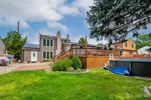 4 Patricia Ave, Edison, NJ 08837 - Photo 32