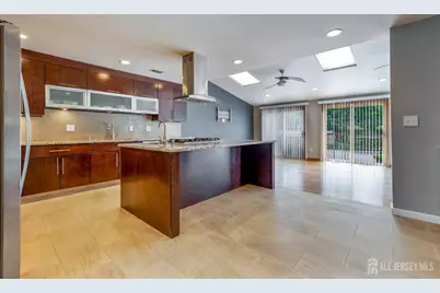 4 Patricia Avenue, Edison, NJ 08837 - Photo 4