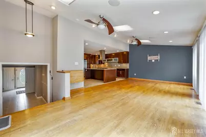 4 Patricia Avenue, Edison, NJ 08837 - Photo 8