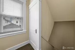 11 Oxford St, New Brunswick, NJ 08901 - Photo 14