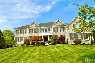 3 Windhaven Ct, Monroe Township, NJ 08831 - Photo 2