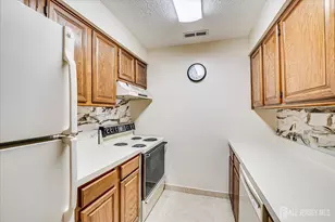 211 Ravens Crest Dr, Plainsboro Township, NJ 08536 - Photo 8