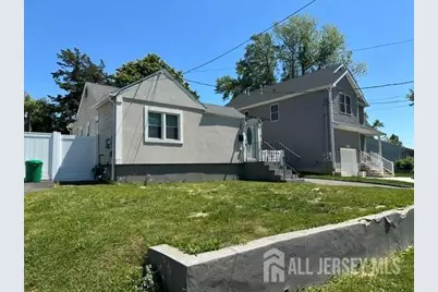 92 Woodland Drive, Aberdeen Township, NJ 07735 - Photo 2