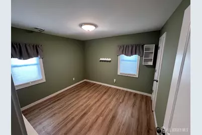 92 Woodland Drive, Aberdeen Township, NJ 07735 - Photo 18