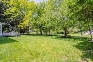 1 Bunting Ct, Plainsboro Township, NJ 08536 - Photo 10