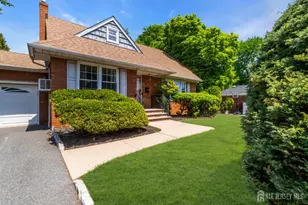 4 Conover Ct, Edison, NJ 08817 - Photo 4