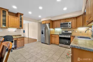 4 Conover Ct, Edison, NJ 08817 - Photo 16
