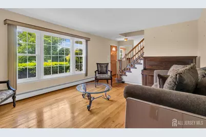 4 Conover Court, Edison, NJ 08817 - Photo 8