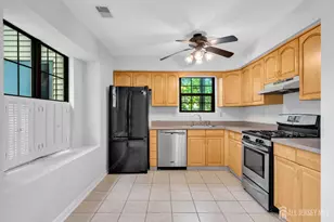 242 Perth Hill Ct, Aberdeen Township, NJ 07747 - Photo 16