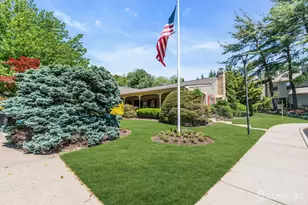 242 Perth Hill Ct, Aberdeen Township, NJ 07747 - Photo 14