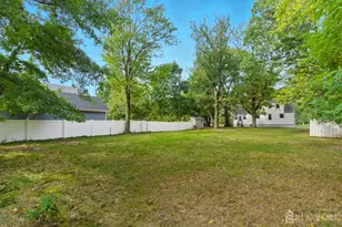 174 Alcoa Ave, Edison, NJ 08837 - Photo 20