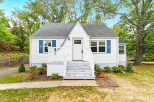174 Alcoa Ave, Edison, NJ 08837 - Photo 2
