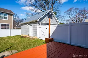 41 Lake Ave, Metuchen, NJ 08840 - Photo 32