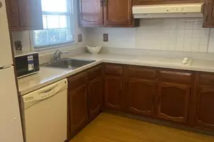 487 Somerset Ln, Monroe Township, NJ 08831 - Photo 8