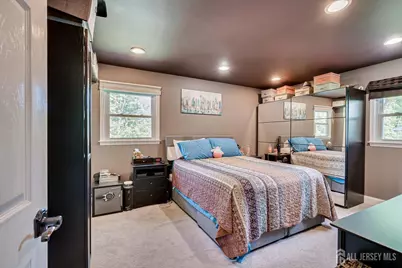 10 Falcon Drive, Edison, NJ 08820 - Photo 24