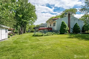 10 Falcon Dr, Edison, NJ 08820 - Photo 40