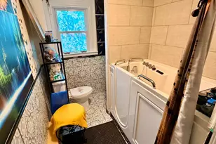 73 Laurence Pkwy, Old Bridge Township, NJ 08879 - Photo 14
