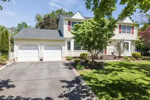 23 Rochelle Dr, South Brunswick Township, NJ 08824 - Photo 4