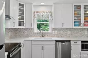 185 Fresh Ponds Rd, South Brunswick Township, NJ 08852 - Photo 4