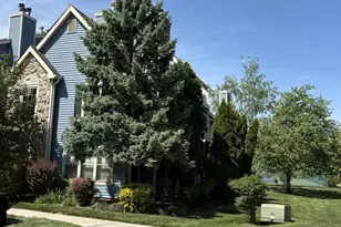 316 Cozzens Ct, East Brunswick Township, NJ 08816 - Photo 2