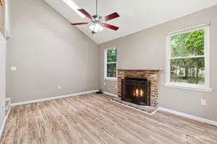 38 Cherrywood Dr, Franklin Township, NJ 08873 - Photo 4