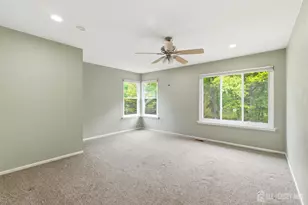 38 Cherrywood Dr, Franklin Township, NJ 08873 - Photo 8