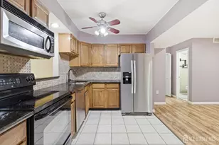 38 Cherrywood Dr, Franklin Township, NJ 08873 - Photo 6