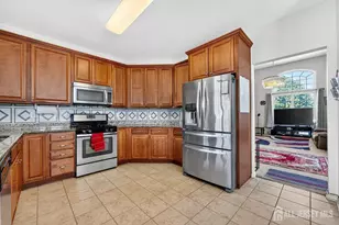 50 NE Dahlia Ct, Piscataway Township, NJ 08854 - Photo 12