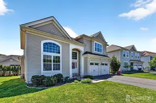 50 NE Dahlia Ct, Piscataway Township, NJ 08854 - Photo 2