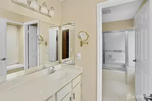 38 Canterbury Dr, Monroe Township, NJ 08831 - Photo 20