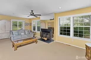 38 Canterbury Dr, Monroe Township, NJ 08831 - Photo 10