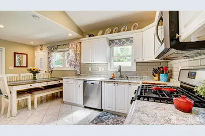 22 Columbia Road, Old Bridge Township, NJ 08859 - Photo 10