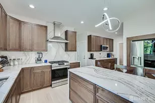 [Address not provided], Metuchen, NJ 08840 - Photo 20