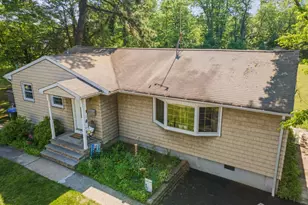 30 Rieder Rd, Edison, NJ 08817 - Photo 2