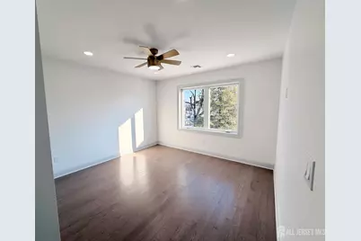 46 Foyer Street, Edison, NJ 08817 - Photo 8