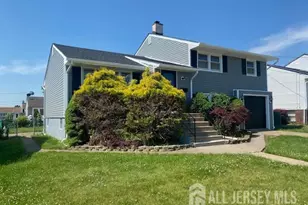 9 Bernath St, Carteret, NJ 07008 - Photo 2