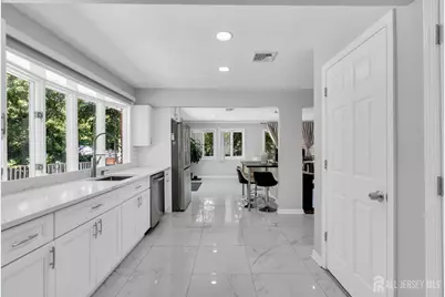 5 Phillip Drive, Edison, NJ 08820 - Photo 18