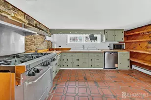 28 Old Clinton Rd, Raritan, NJ 08822 - Photo 22