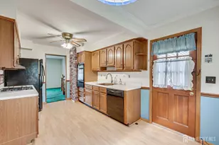 [Address not provided], Iselin, NJ 08830 - Photo 10