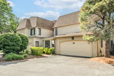 21 Carriage Place, Edison, NJ 08820 - Photo 2