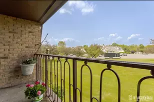 262 Willowbrook Dr, North Brunswick Township, NJ 08902 - Photo 26