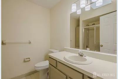 26 Farnham Square, Sayreville, NJ 08859 - Photo 24