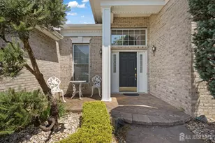 93 Country Club Dr, Monroe Township, NJ 08831 - Photo 2