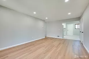 1305 N Oaks Blvd N, North Brunswick Township, NJ 08902 - Photo 10