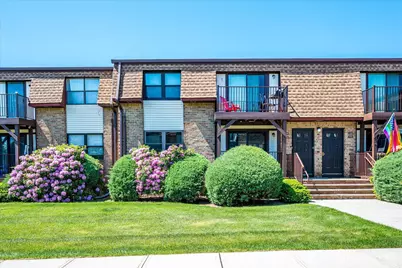 1305 N Oaks Boulevard N, North Brunswick Township, NJ 08902 - Photo 16