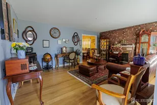 829 Harrell Ave, Woodbridge Township, NJ 07095 - Photo 4