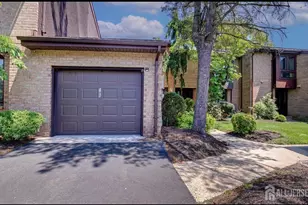 185 Nathan Dr, North Brunswick Township, NJ 08902 - Photo 2