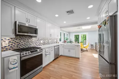 55 Wyoming Avenue, Spotswood, NJ 08884 - Photo 12